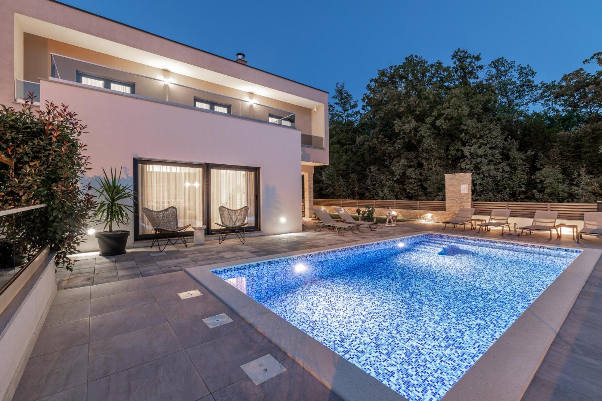 Vila Luxury Oriolus, Heated Pool, Sauna, Split *